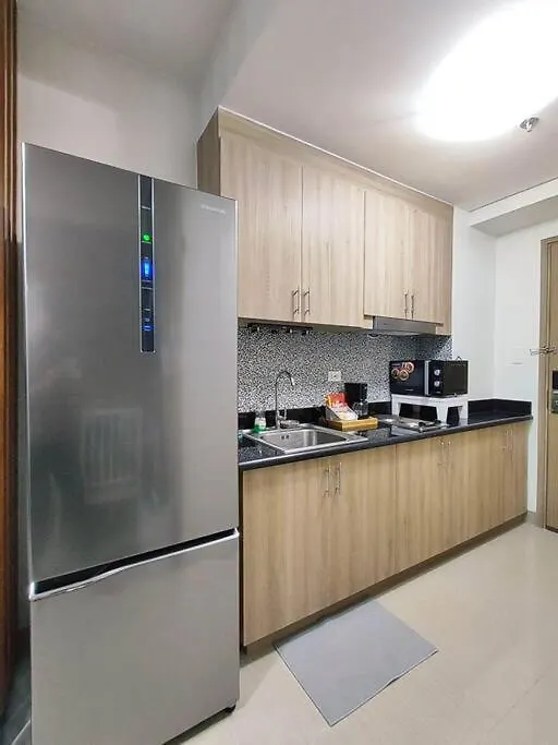 Jovis Place Staycation Near Moa Manila