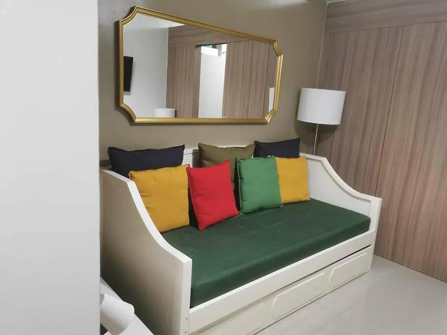 Jovis Place Staycation Near Moa Manila